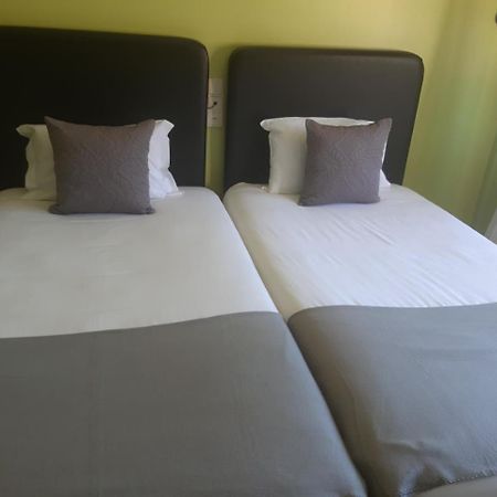 Hotel Trovador Tomar Bagian luar foto