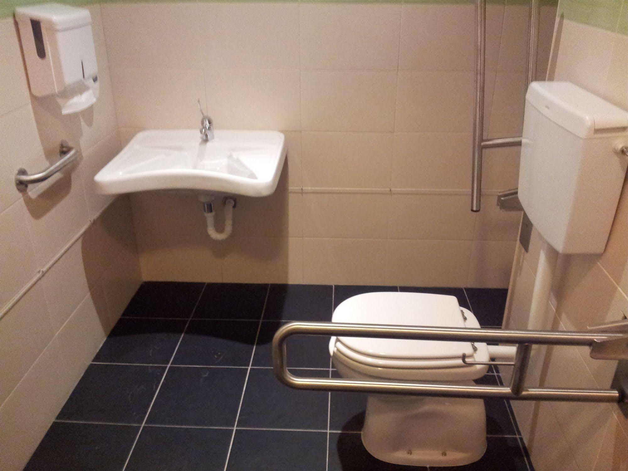 Hotel Trovador Tomar Bagian luar foto