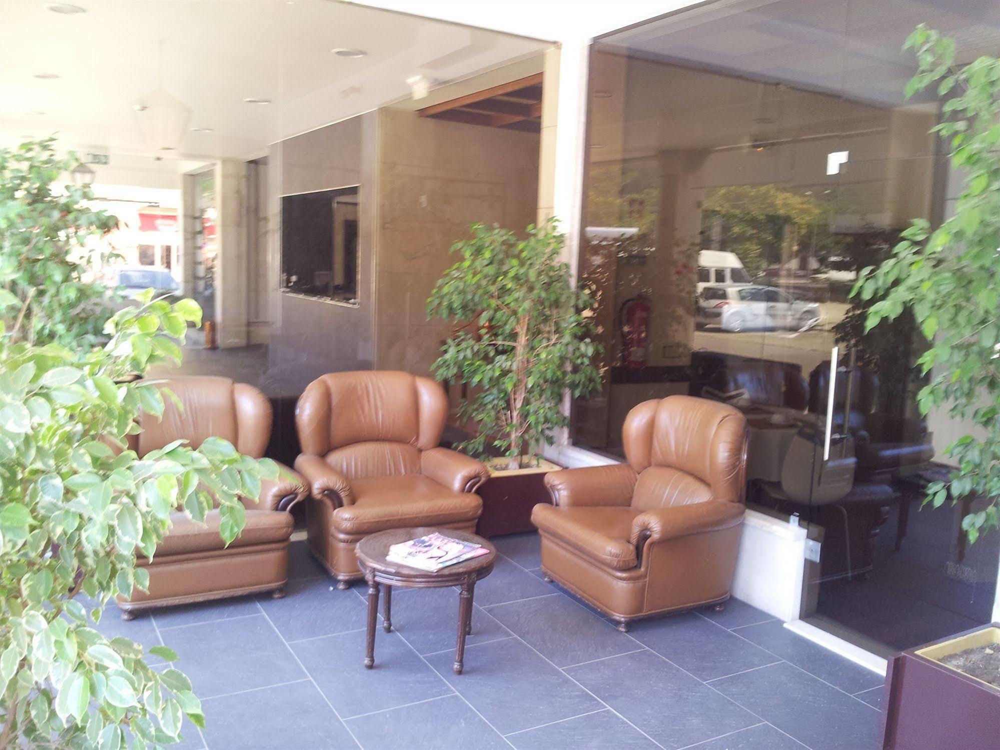 Hotel Trovador Tomar Bagian luar foto