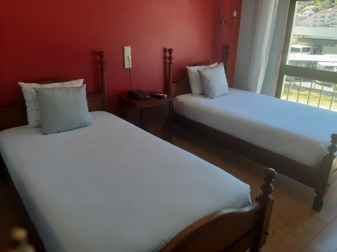 Hotel Trovador Tomar Bagian luar foto