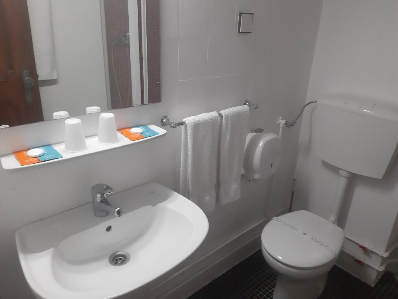 Hotel Trovador Tomar Bagian luar foto