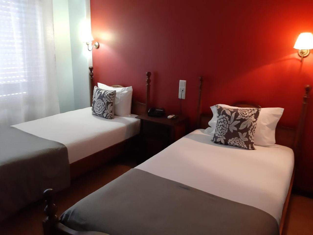Hotel Trovador Tomar Bagian luar foto